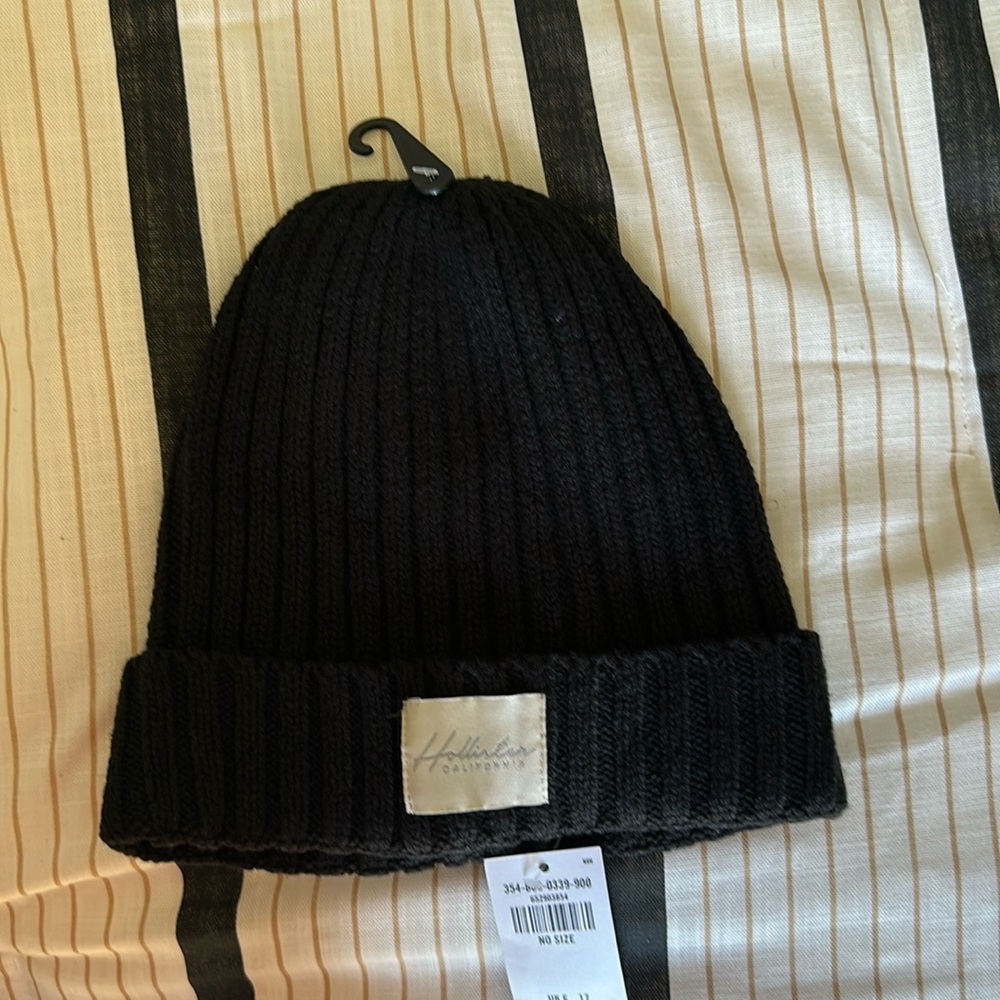 Hollister Beanie